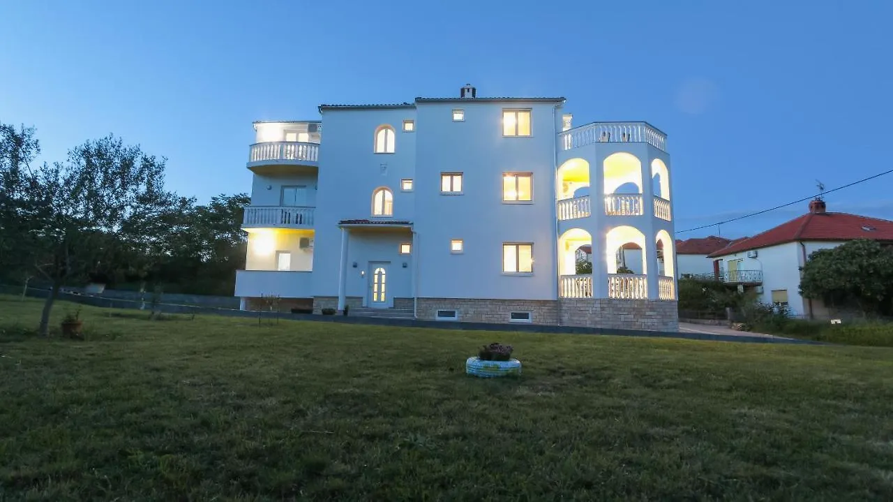 아파트 Villa Masline 자다르